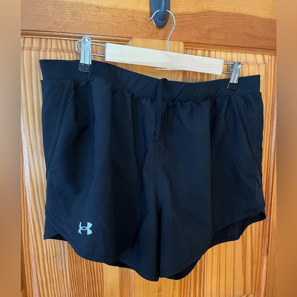 Under Armour Fly-By 3” shorts - Picture 3 of 10